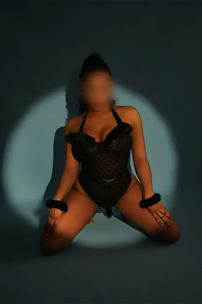 Kiara masajista erótica española en Barcelona